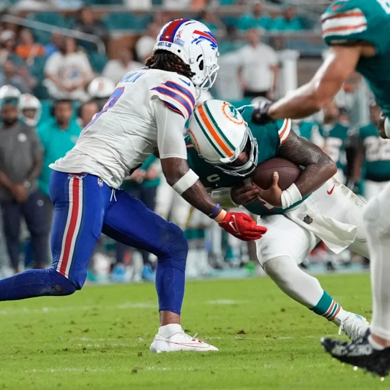Dolphins’ QB Tua Tagovailoa Suffers Another Scary Concussion