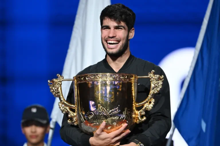 Carlos Alcaraz Defeats Jannik Sinner to Win China Open Title