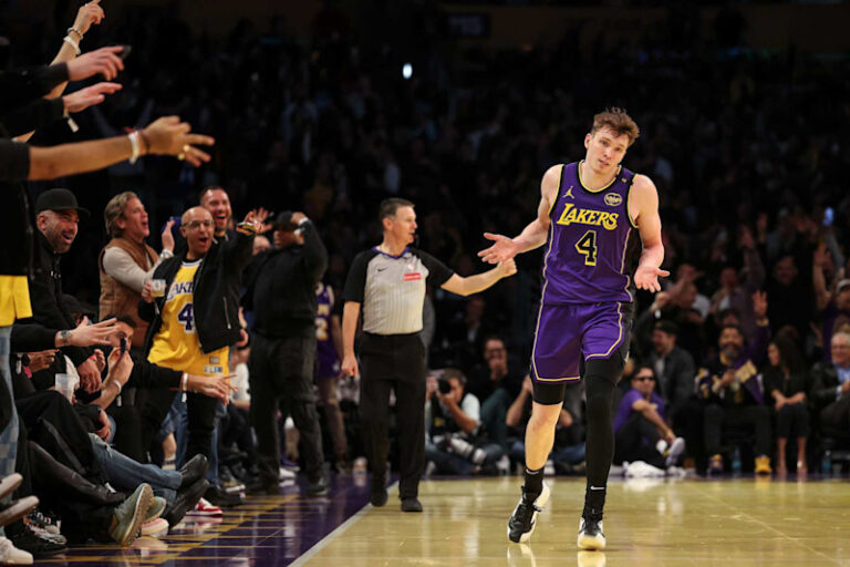 Lakers’ Dalton Knecht Ties NBA Rookie Record
