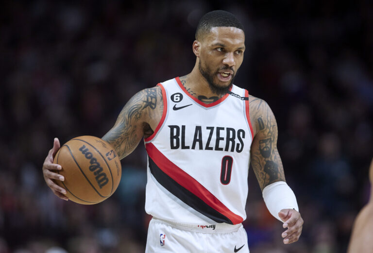 Damian Lillard Returns to Portland on Three-Year, $42 Million Deal