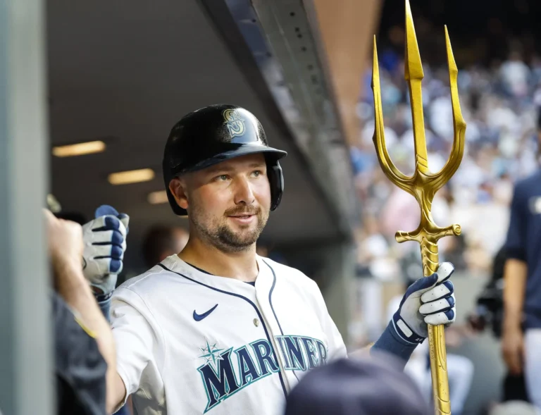 Cal Raleigh Hits 50th Home Run, Extends Historic Season