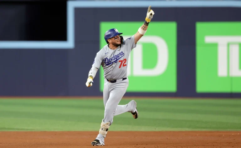 Dodgers Re Sign World Series Hero Miguel Rojas on One Year, 5.5 Million Dollar Deal